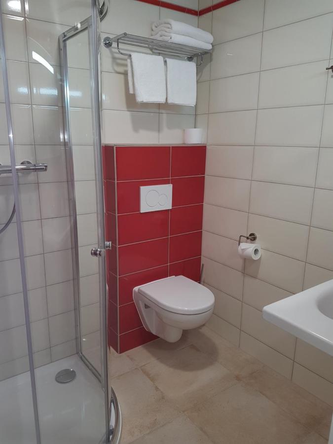 Penzion Valkoun-Lilienfeld Karlovy Vary Esterno foto