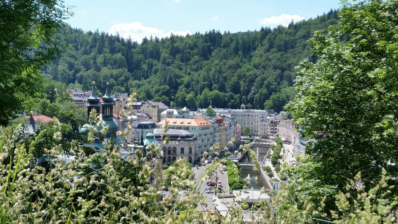 Penzion Valkoun-Lilienfeld Karlovy Vary Esterno foto